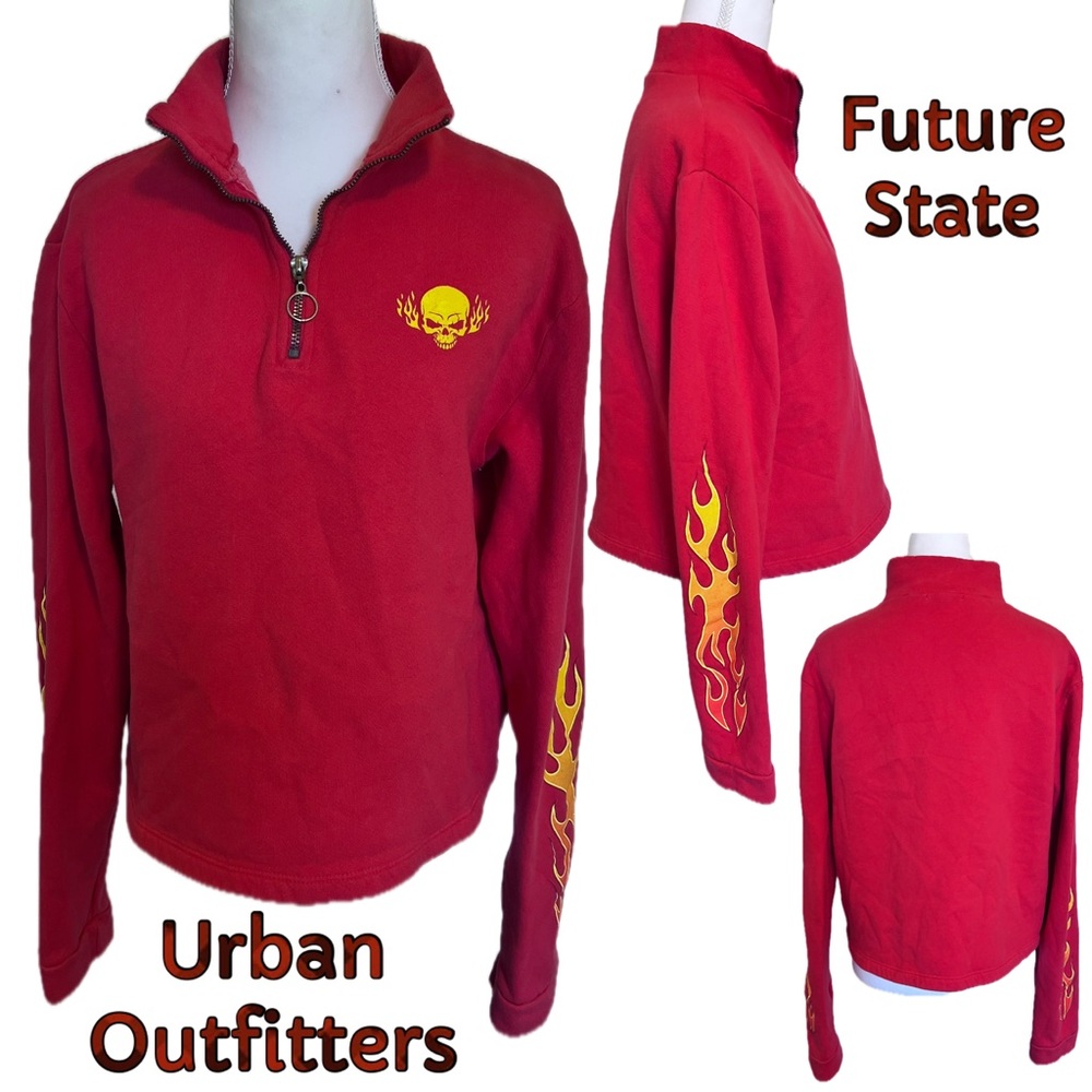 Urban Outfitters Future State Skull Flame Sweatshirt Women Medium 1/4 Zip Fleece